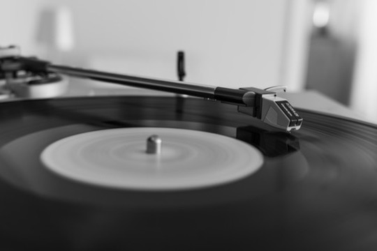Albums vs. Playlists: The Great Debate